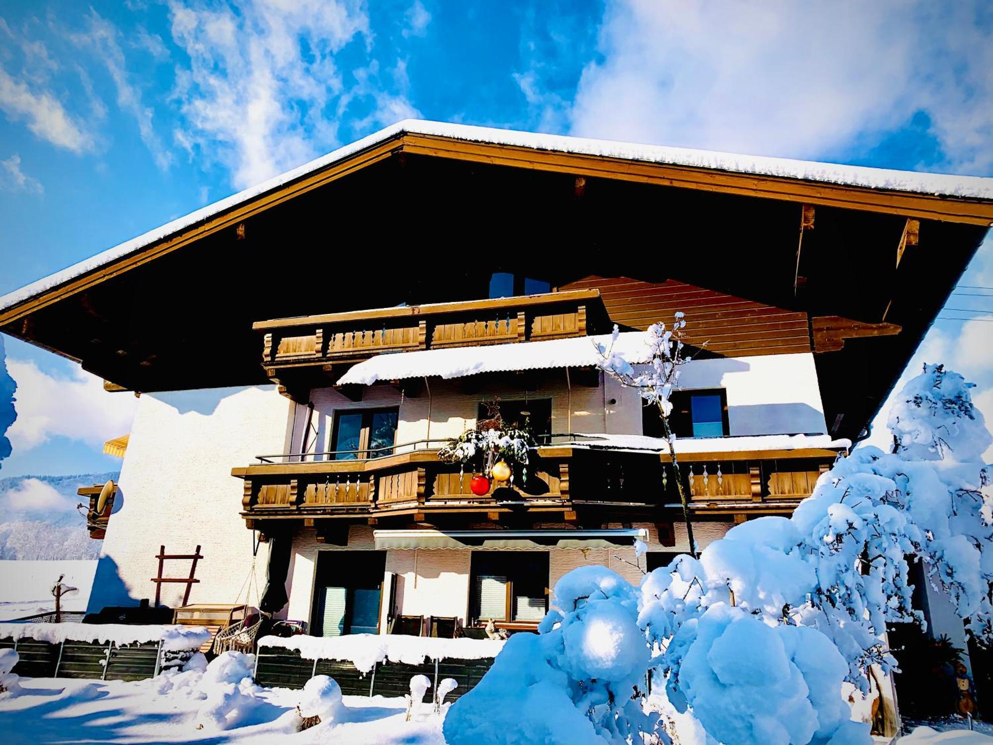 Bergblick Apartment Saalfelden Екстериор снимка