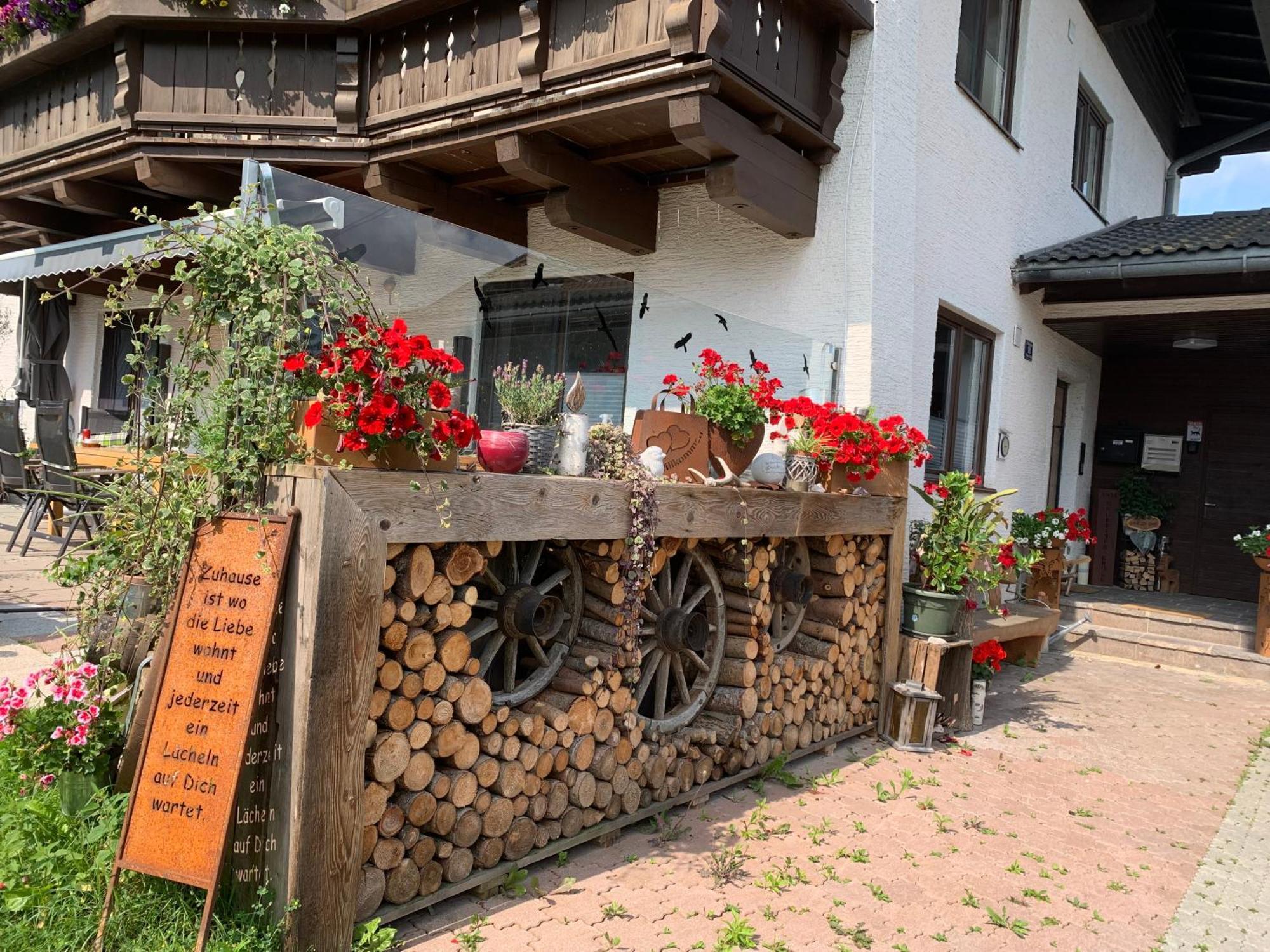 Bergblick Apartment Saalfelden Екстериор снимка